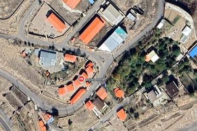Arses Motel location near Mount Damavand, latitude 35.8920°, longitude 52.1803° Peaceful village accommodations with scenic views of Mount Damavand, perfect for a relaxing stay close to nature